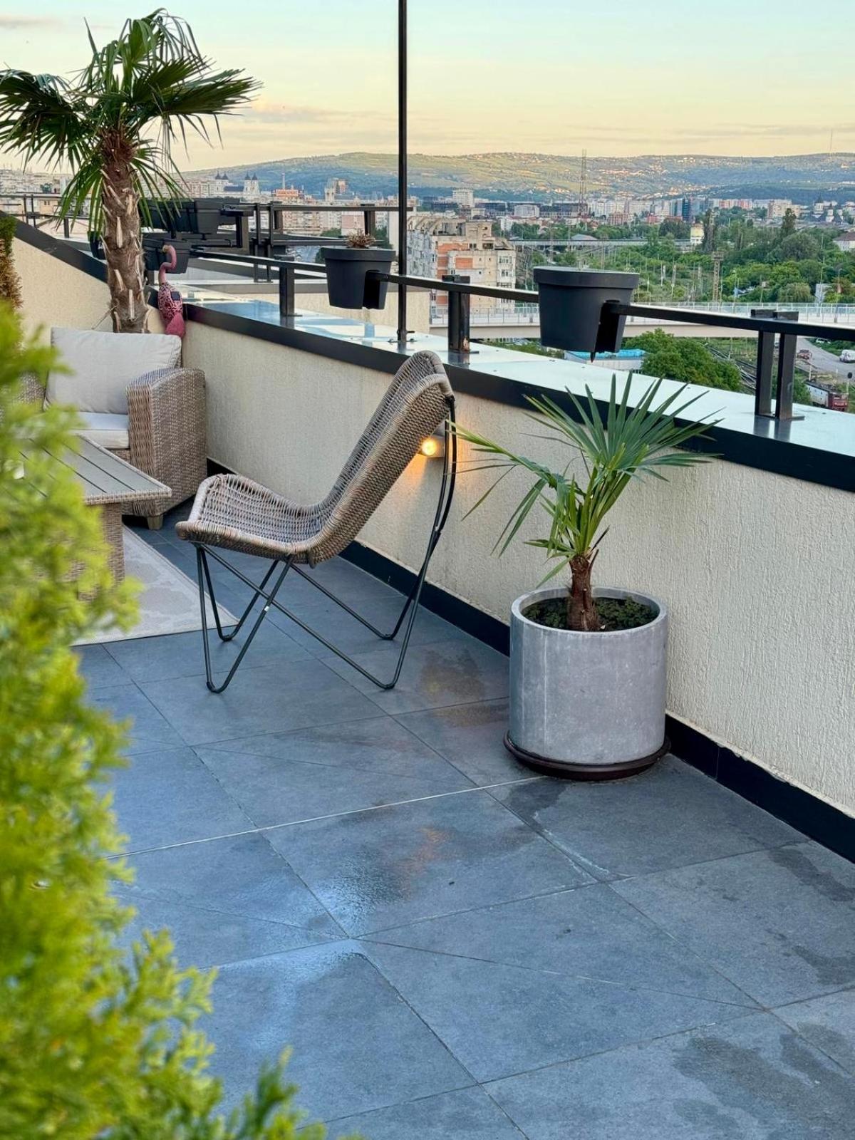 Ferienwohnung Penthouse Exclusive View , Iasi Exterior foto